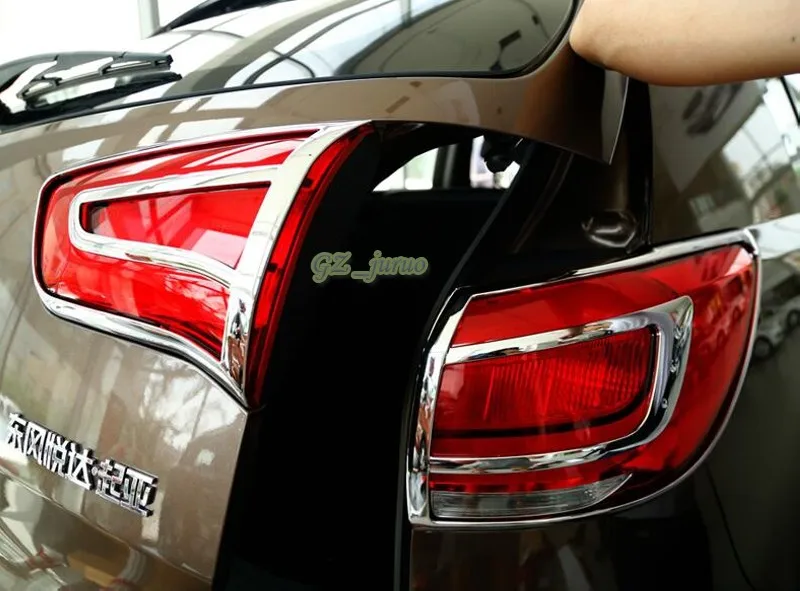 Накладки на задсветильник фары для Kia Sportage 2010-2014