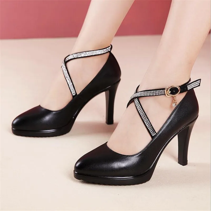 

Женские туфли с острым носком, на высоком каблуке 8 см