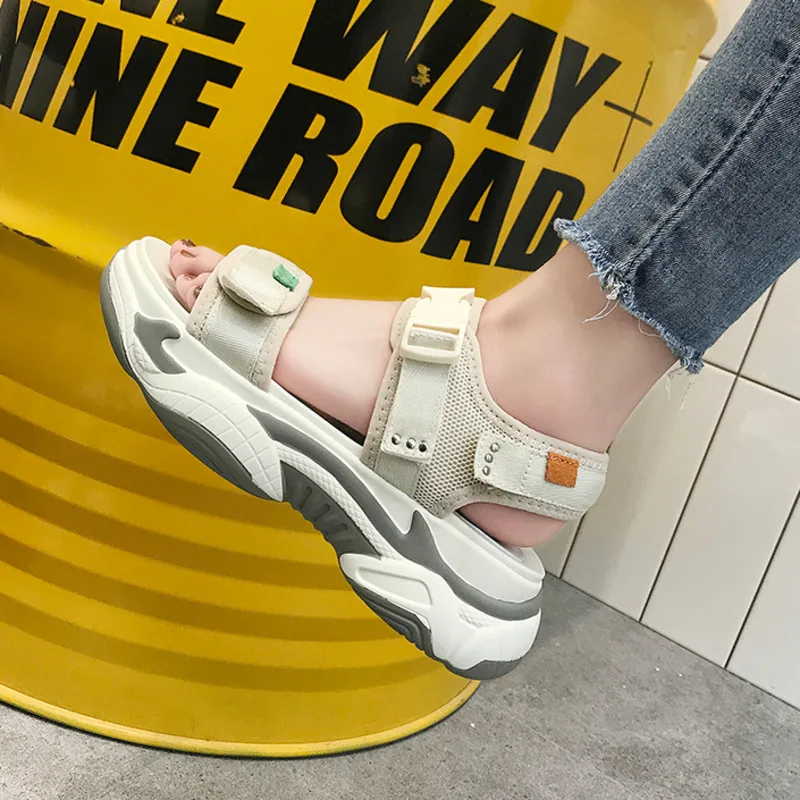 Сандалии женские на платформе 4 см босоножки-гладиаторы массивной подошве