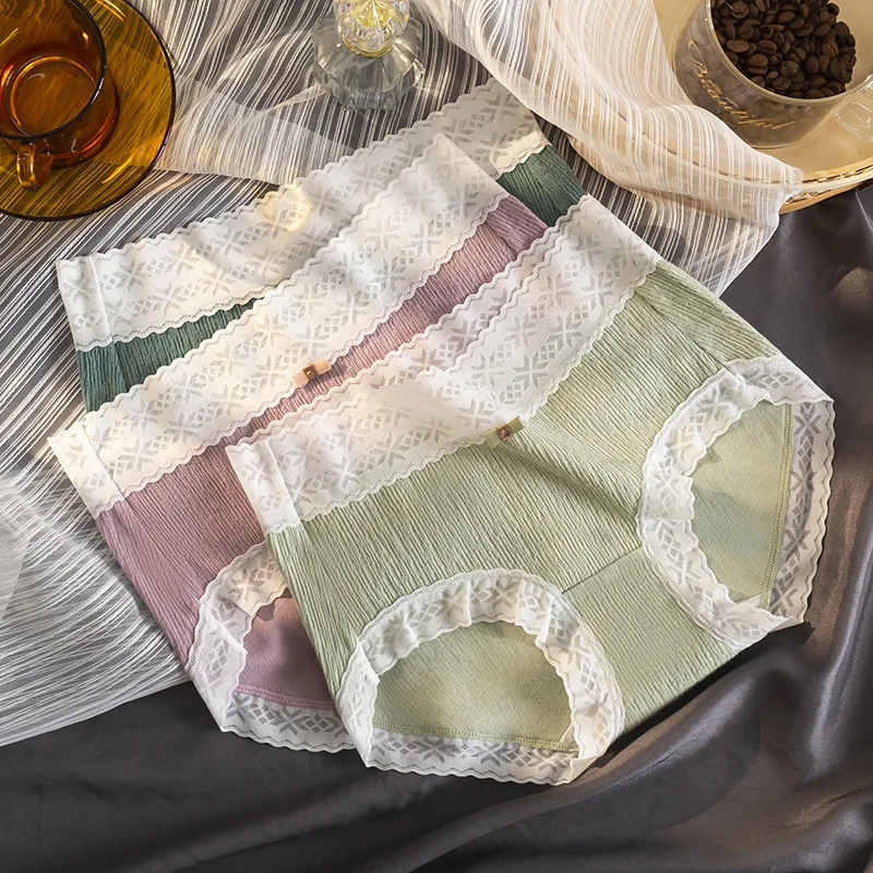 

Трусики женские хлопковые средней посадки, с кружевом и бантом