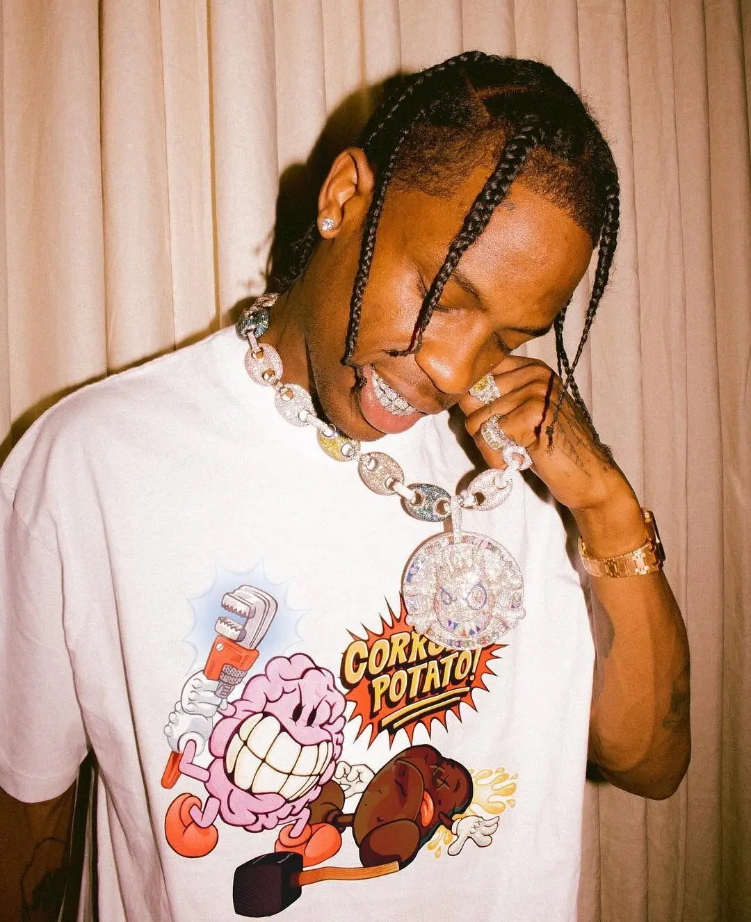 

Travis Scott The Same Cartoon Graffiti Letter Print Tshirt American Casual High Street Loose Tees Men Women Cotton Short Sleeves