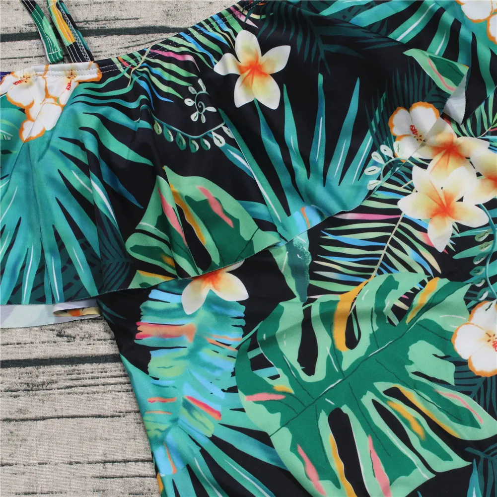 

Woman Plus size Swimsuit 2020 One Piece Floral Bathing Suit for Women Big Leaf Beach Swimming Vintage Bather Female Swimwear
