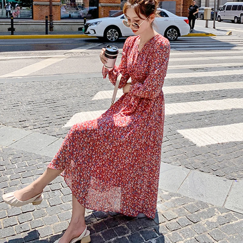 

2020 Spring and Autumn New Women's V-neck Long Sleeve French Romantic Retro Chiffon Dress Elegant Slim Beach Holiday Floral Dres