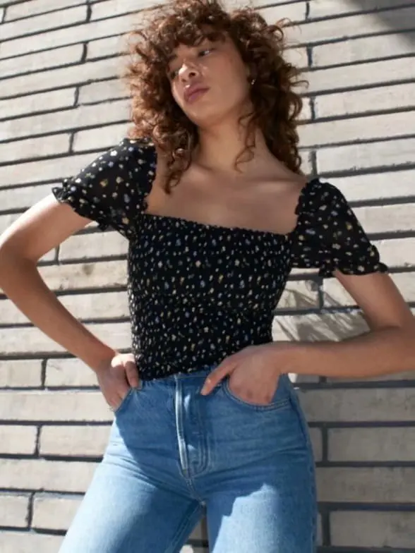 Женский пуловер с пышными рукавами винтажный черный топ цветочным принтом и