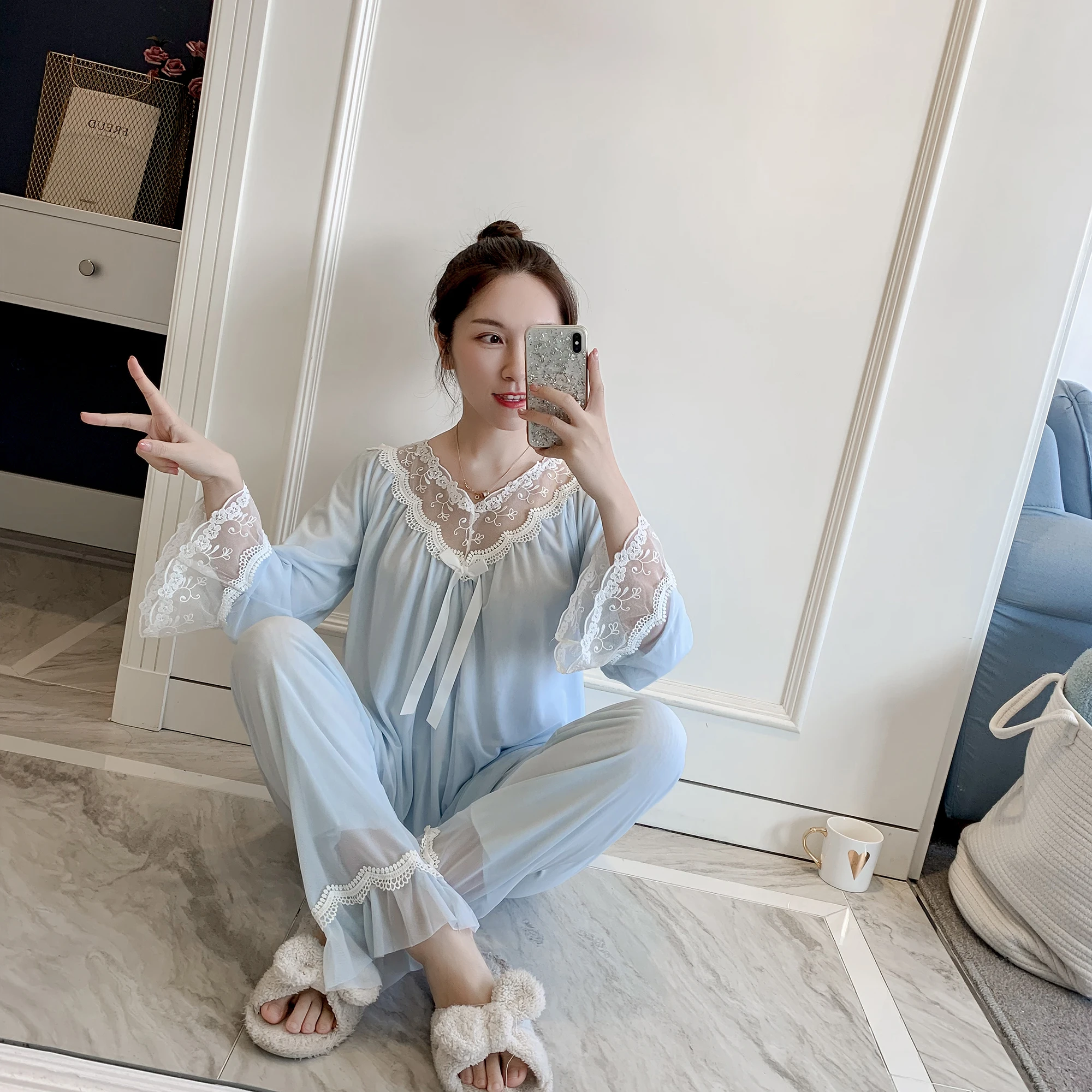 

women's 2 pieces pajamas sets 2020 spring and summer Furnishing wear Sexy Women Pajama Sets Nightdress+Robe+Pant Female Pajamas