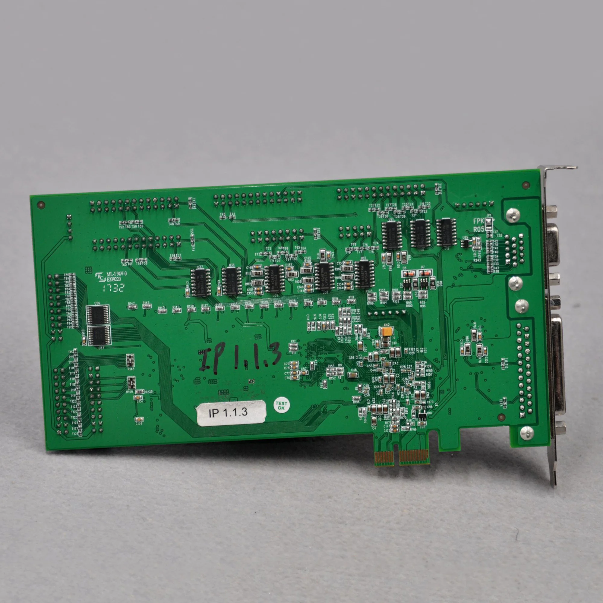 

Taiwan ML-194V-0 E339220 Vision Card Data Acquisition Card