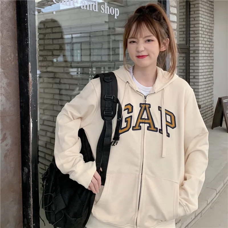 

Real Shot 2021 Новая Осенняя тонкая вышивка буквами