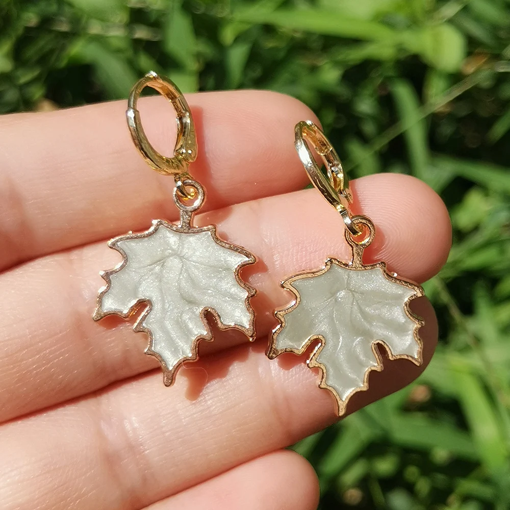 Модные Цветные яркие эмалированные Серьги ZX в виде кленовых листьев для женщин