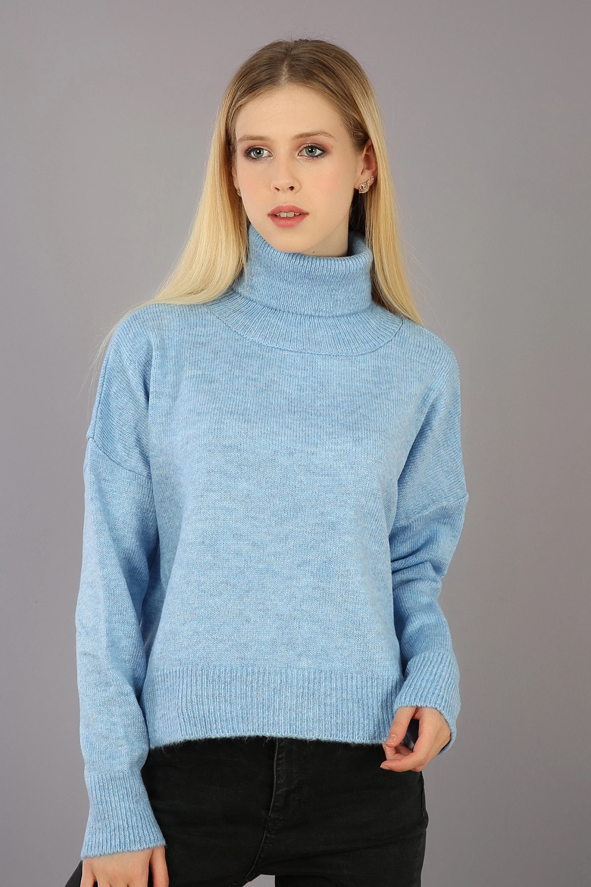 

FISHERMAN COLLAR KNITWEAR