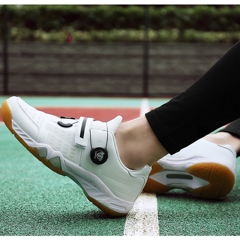 Мужские кроссовки для игры в бадминтон TaoBo спортивные Нескользящие из ТПУ 3 цвета