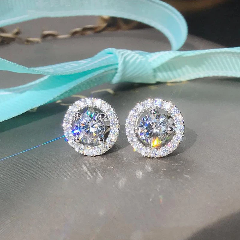 

Женские серьги-гвоздики из серебра с кубиками