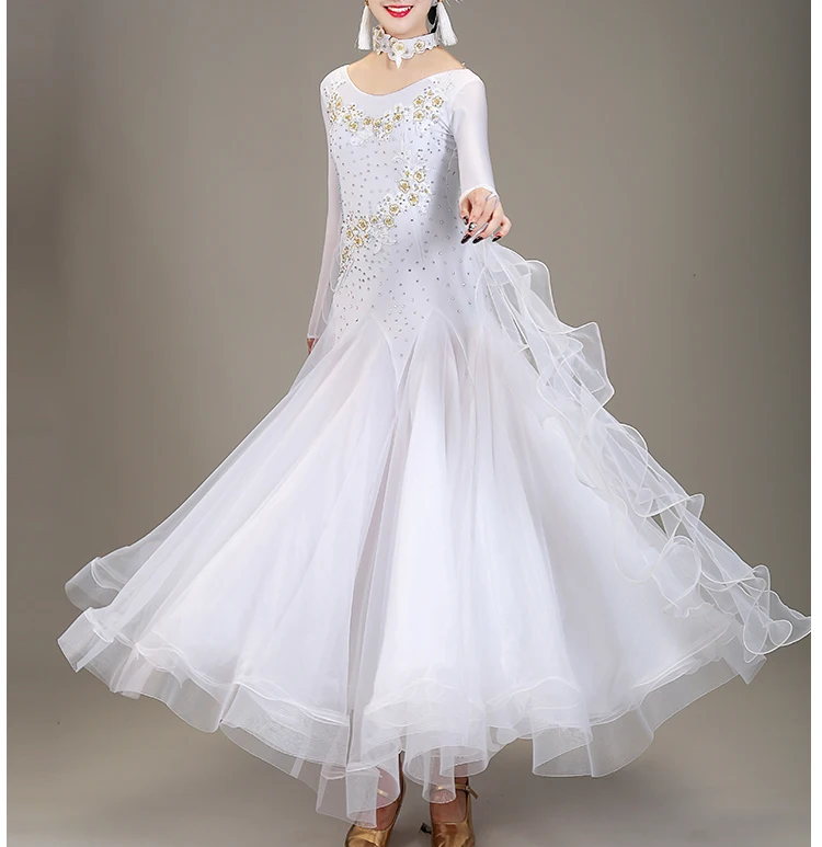 

Red Ballroom Dress Long Sleeves Waltz Dresses For Ballroom Dancing Foxtrot Dance Dress Standard Ball Dress Sequins Dance Wear XL