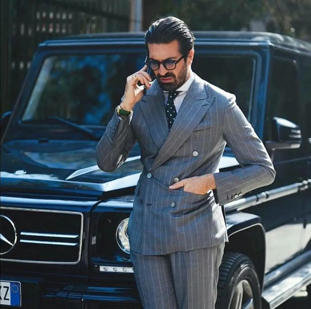 

2021 New Grey Stripe Mens Suits For Groom Tuxedos Peaked Lapel Slim Fit Blazer Two Piece Jacket Pants Man Tailor Made Clothing