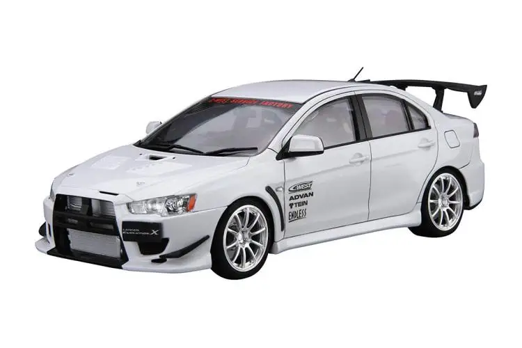 Модель в сборе 1/24 Mitsubishi evgloss C-West CZ4A Lancer 05897 | Игрушки и хобби