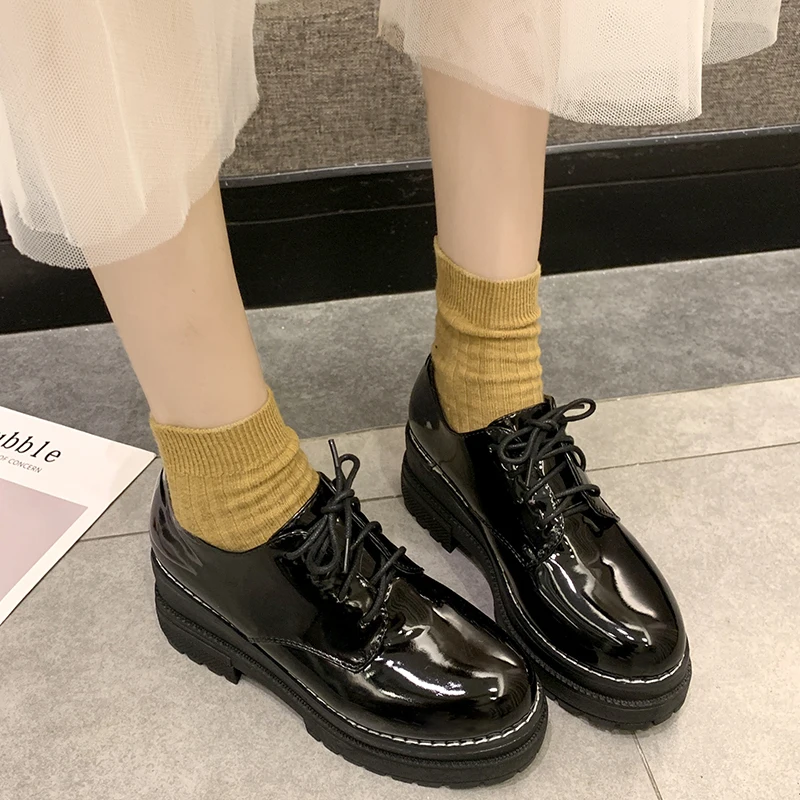 Женские туфли оксфорды на плоской подошве универсальные повседневные кроссовки