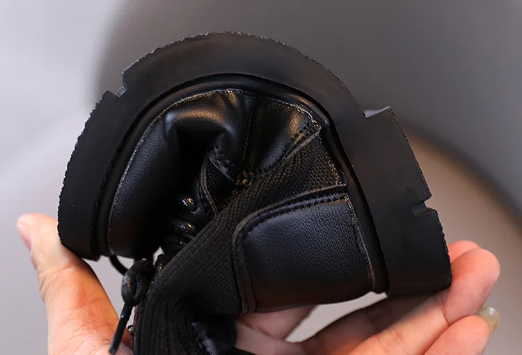 

2020 New Autumn winter Girls Boys Boots Leather Knit Stitching Kids Martin Boots Fashion Children's Shoes