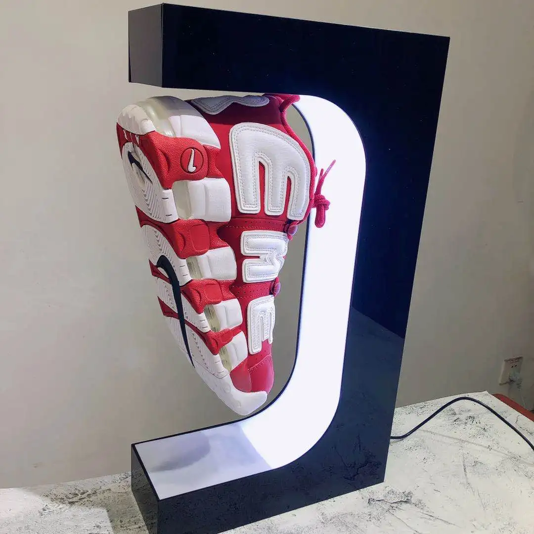 Магнитная левитационная плавающая подставка для обуви кроссовок складной домик