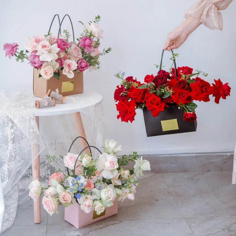 

Portable Flower Box Waterproof Paper Handy Gift Bag Kraft Handbag Wedding Rose Party Storage Box Candy Cake Birthday Packaging