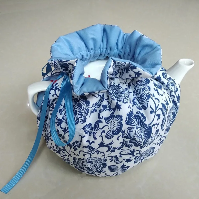 Ткань в стиле батик темно красный хлопковый чайник с принтом сохраняющий тепло