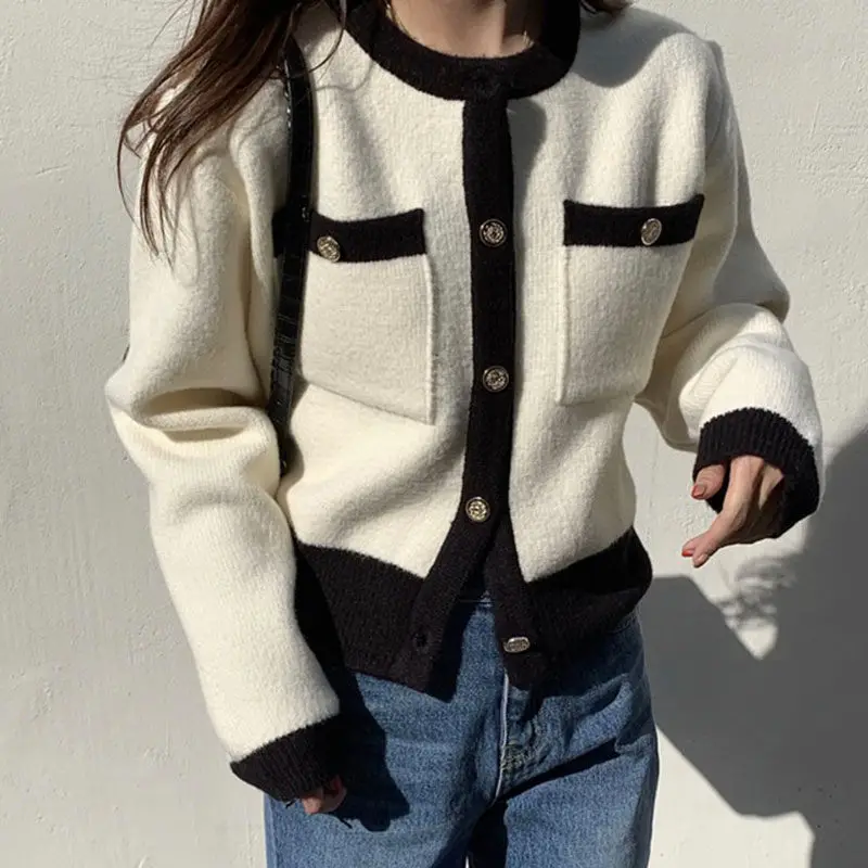 

Korean Chic Spring Fall Contrast Color Round Neck Stitching Knit Cardigan Warm Long Sleeve Sweater Short Jacket Women Tops y1104