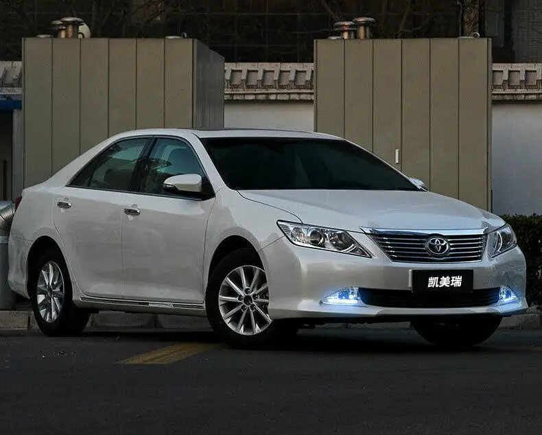 

Car LED Daytime Running Lights DRL /Turn Signal Lamp For Toyota Camry 2013-2014