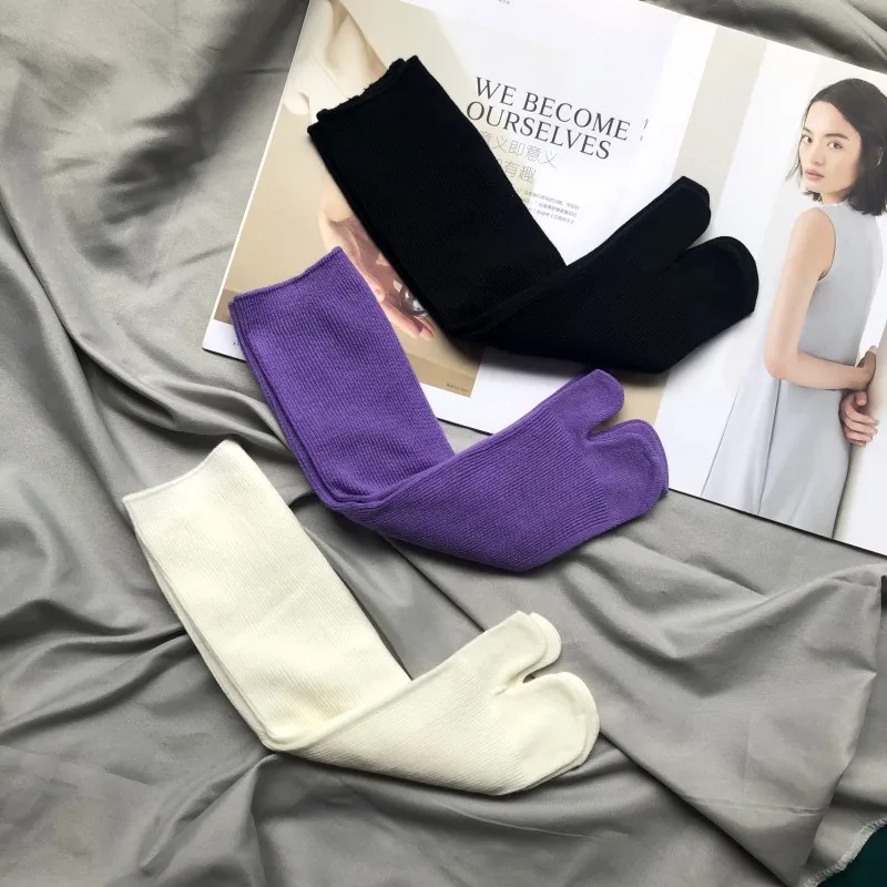 High Quality Combed Cotton Split Toe Socks Unisex Simple Comfortable Two-Toed Socks Japanese Harajuku Men Women's Tabi Socks