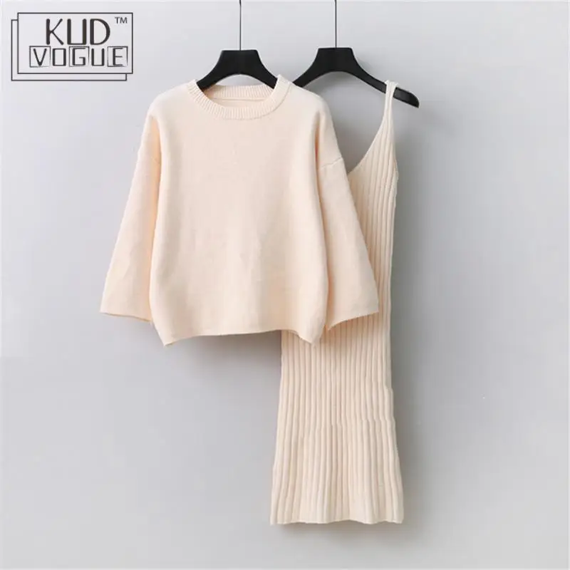 трикотажный костюм осенний женский свитер + платье на бретельках Одноцветный