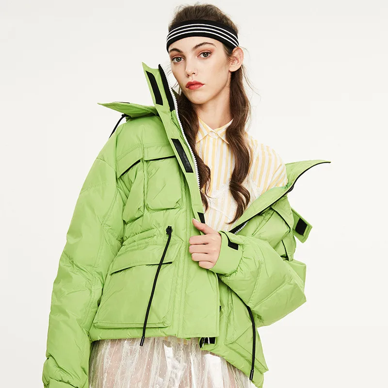 Женский пуховик с капюшоном модный зеленого цвета зима 2020|Женские пуховики| |