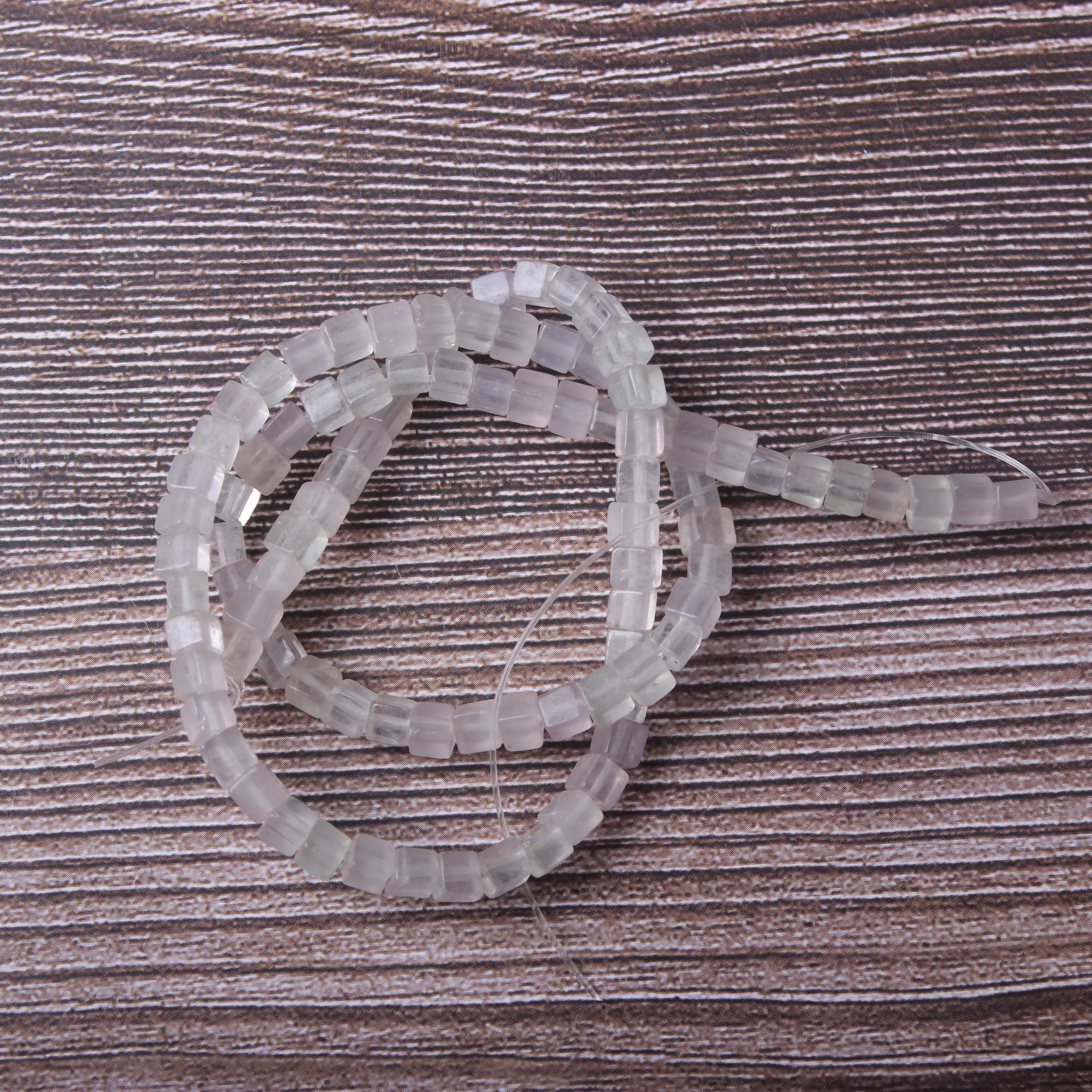 

Fashion jewelry 4x4mm square natural gem beads series DIY men and women Bracelet Chain Necklace Jewelry