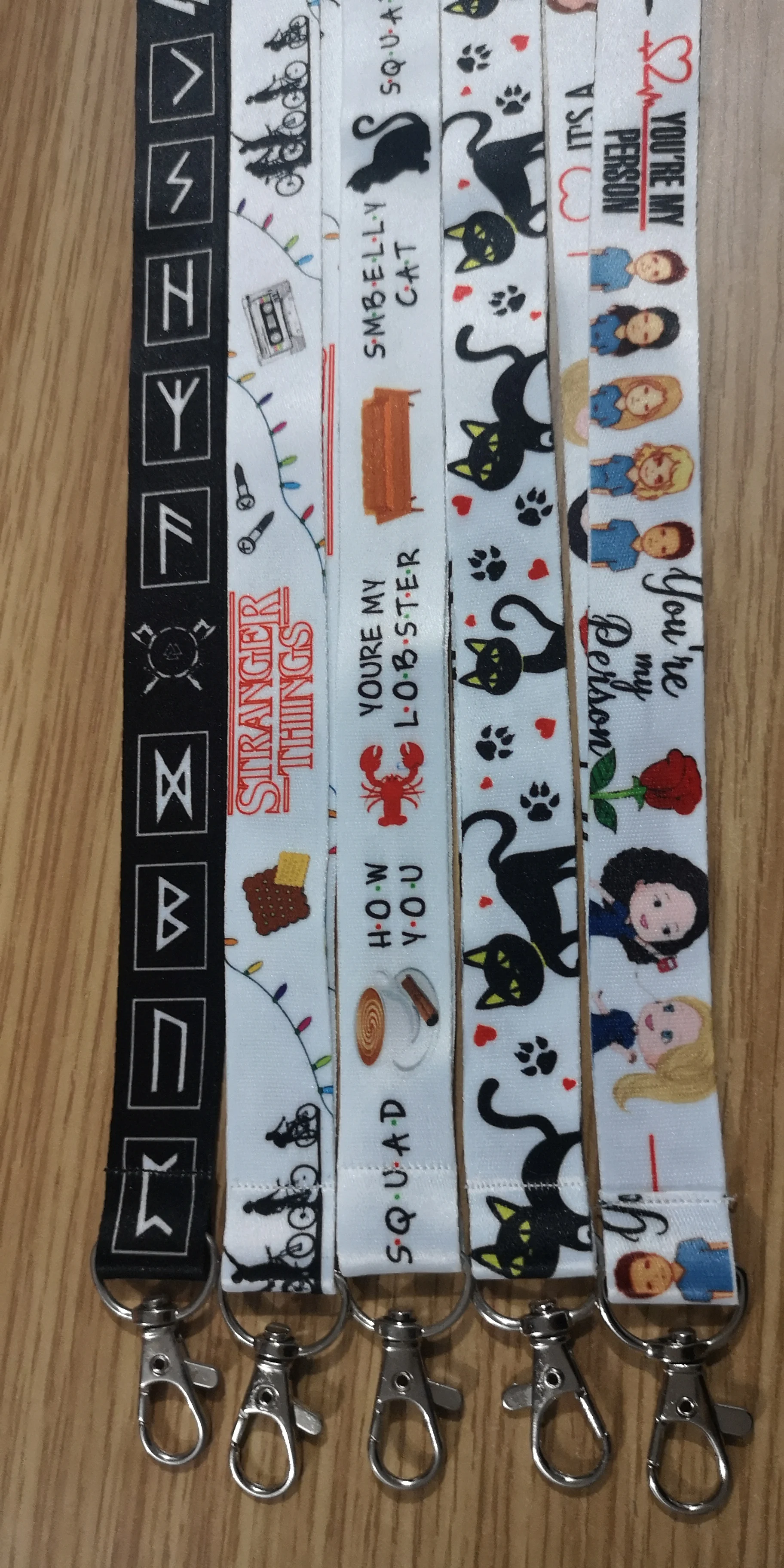 NEW lot 10pcs/50pcs/100pcs TV show cats doctor cute cartoon lanyard Neck Strap Lanyard Mobile Phone Key Chain ID Badge | Украшения и