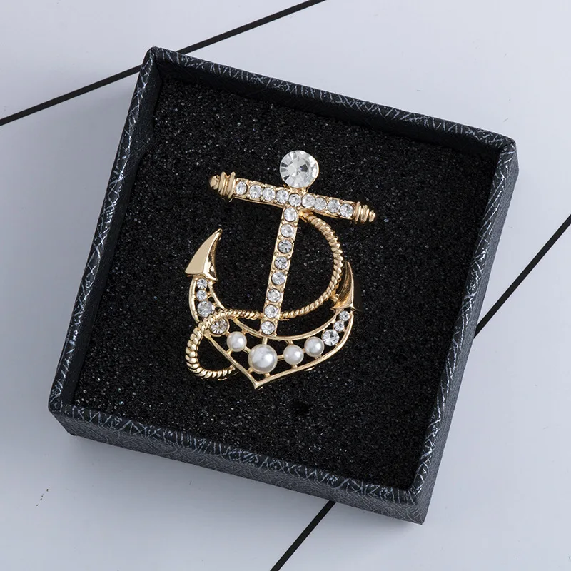 Мужская брошь-якорь с металлическим рулем | Украшения и аксессуары