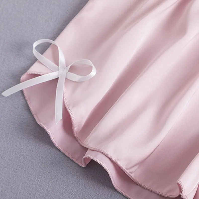 

Pyjamas Set Women Lace Underwear Soft Sexy Satin Nightwear Suit Pleated Sleepwear Strap Deep V Top+Loose Shorts Home Clothing