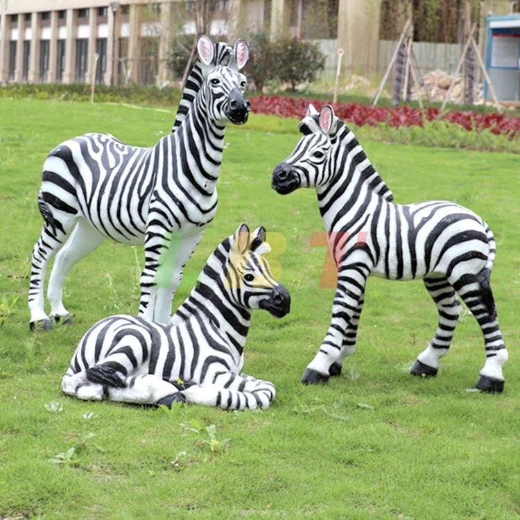 

Hot selling FRP spotted painted horse sculpture zoo outdoor simulation landscape park small lawn resin decorations