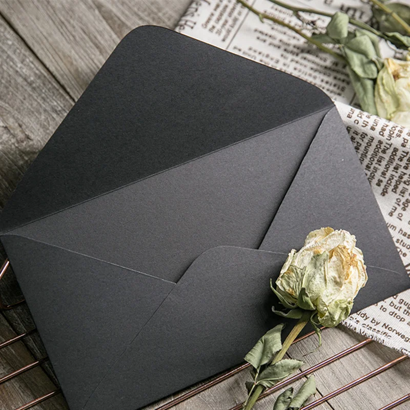 Конверт черный однотонный золотистый 20 шт./лот внутренняя Свадебная