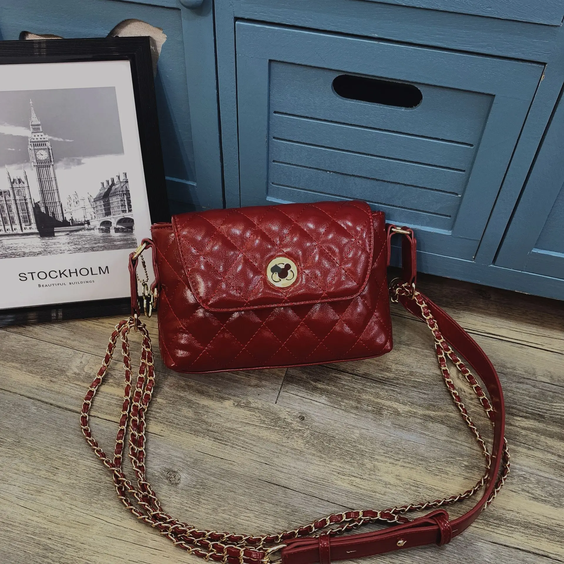 Новая дизайнерская женская сумка для вишен Roam через плечо с цепочкой ромба