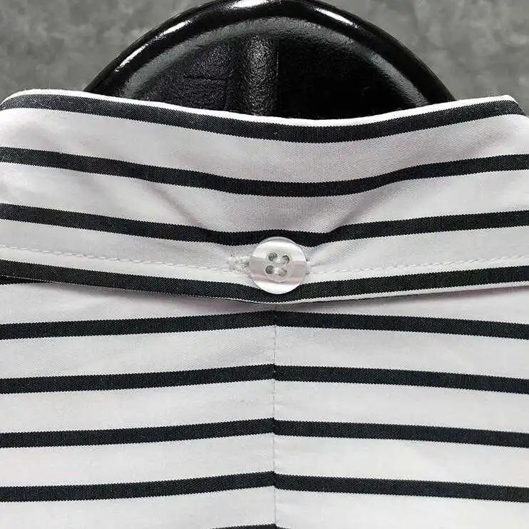 

2021 Fashion TB THOM Brand Shirts Men Slim White Black Striped Short Sleeve Casual Shirt Summer Men's Clothing DARKSKINS