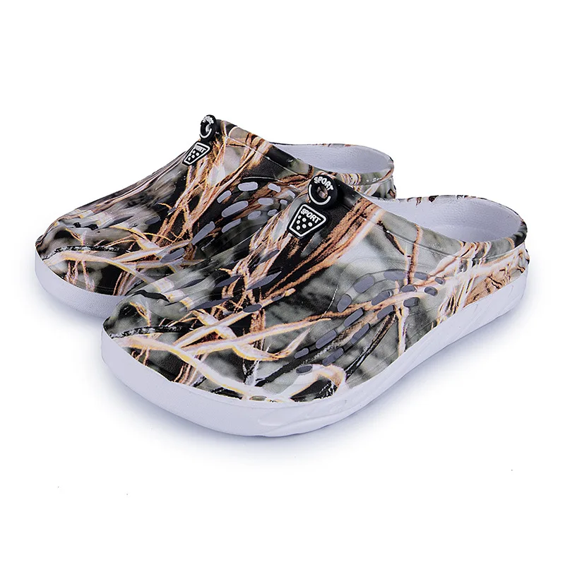 

Graffiti Slippers Men's Beach Shoes Punk Tide Drag Summer Camouflage Sandals Beach Shoes Students In The Water Half Drag