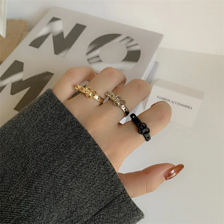 

2021 New Ladies Fashion Charm Aesthetics Simple Love Ring Whole Sale