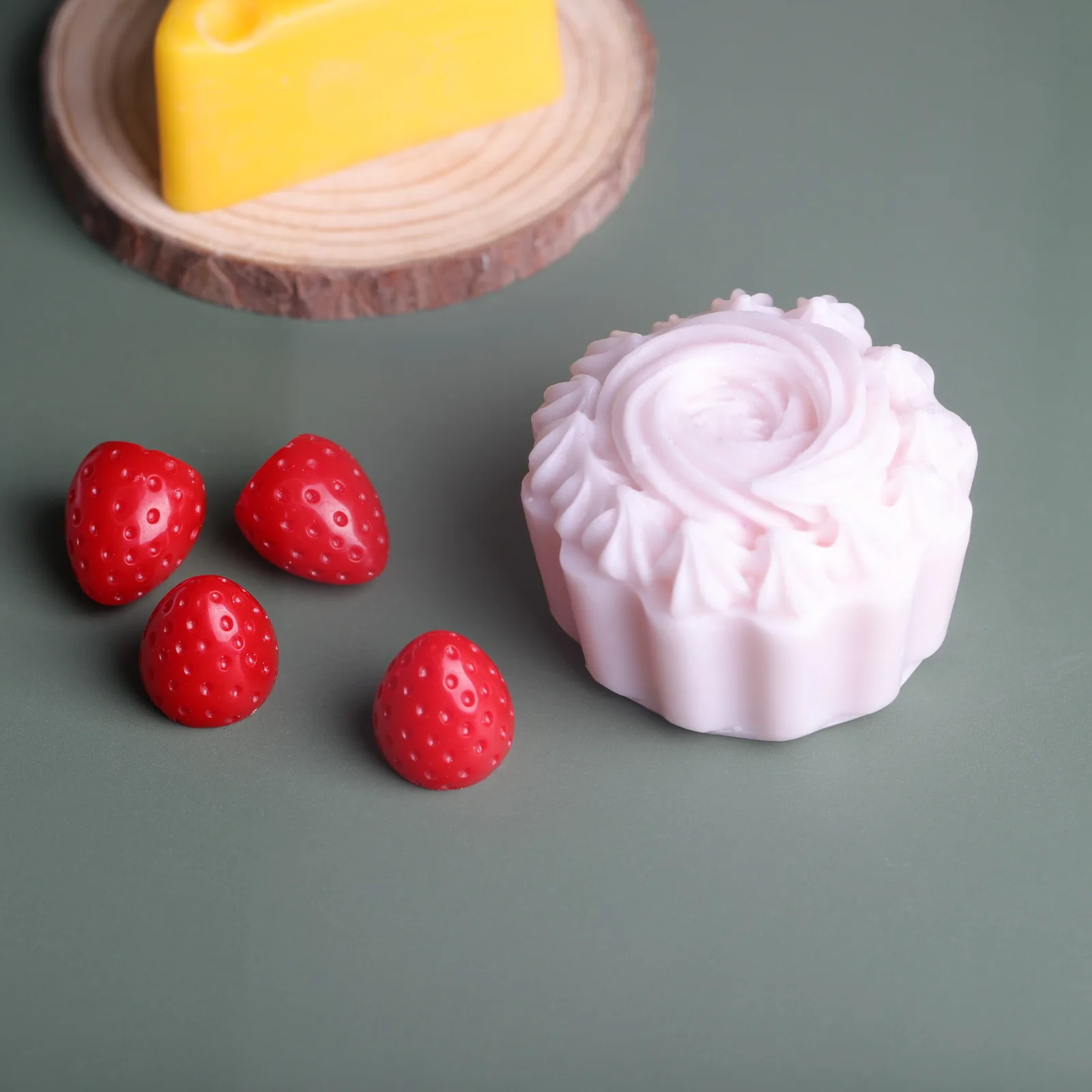 

Simulation Cake Candle Mold 3D Cake Cream Decorating Korean Style Aromatherapy Candle Making Silicone Mold Handmade Soap Mold