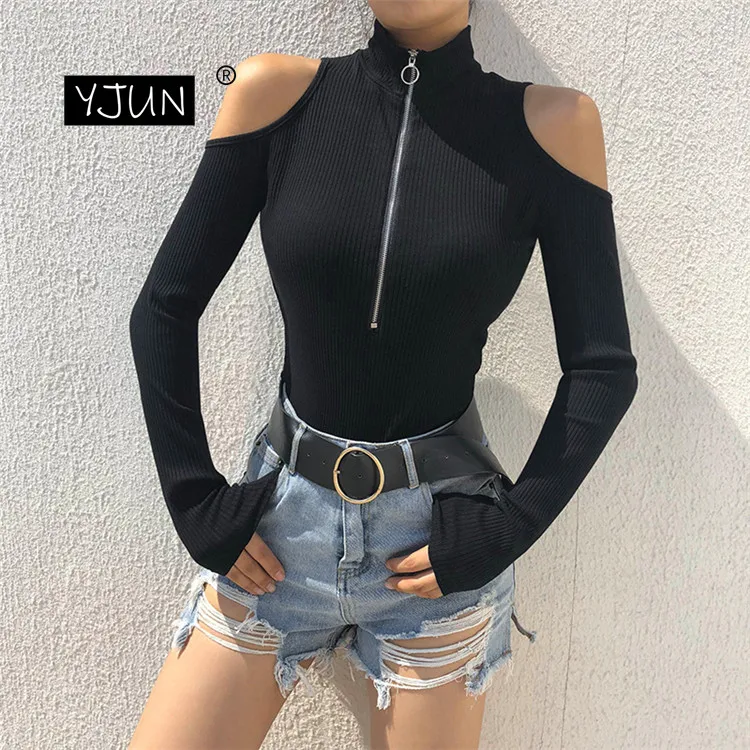 Женское боди с длинным рукавом черное облегающее высоким воротом без бретелек