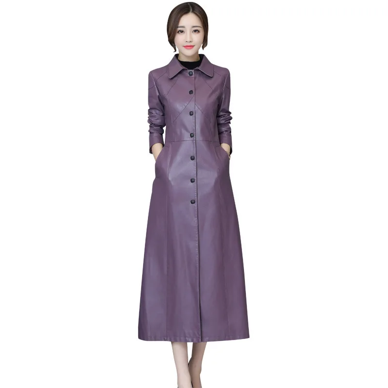 

autumn winters model of middle-aged women's big yards long show thin sheep pipi in haining leather leather trench coat