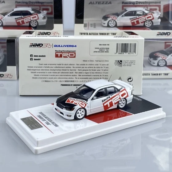 

Модель автомобиля INNO 1:64 Toyota Altezza RS200, коллекционная металлическая игрушка, литье под давлением