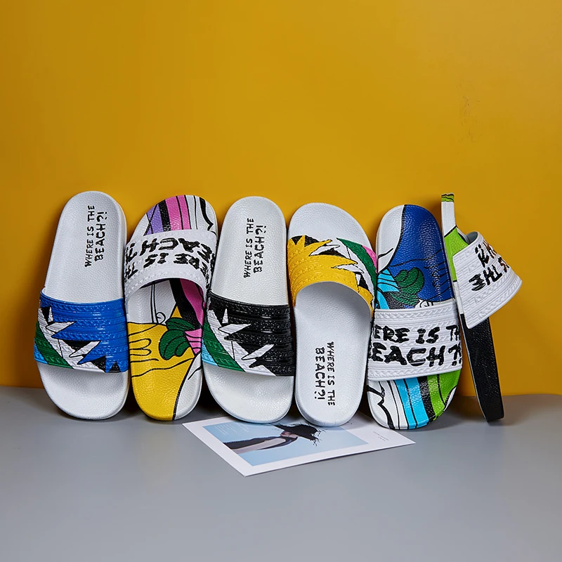

2021 Summer New Men's Color Matching Slippers Beach Surfboard Wind Trend Slippers Outdoor Fashion Non-Slip Graffiti Slippers Men