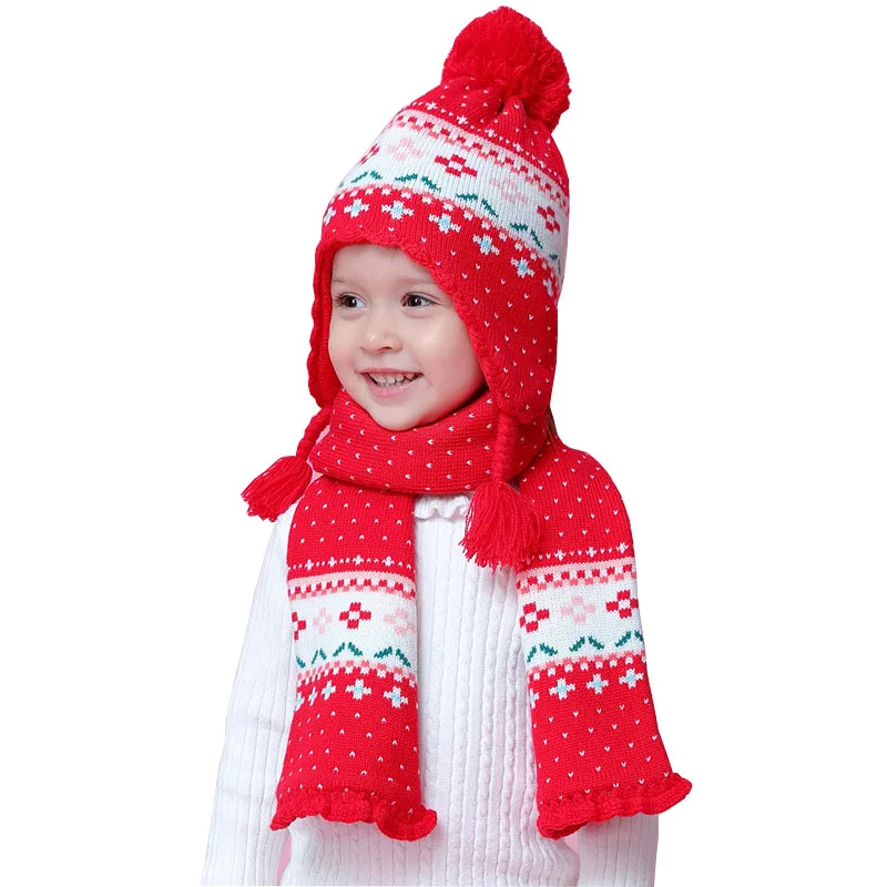 Шапка-шарф Детская зимняя теплая с красным цветком | одежда и обувь
