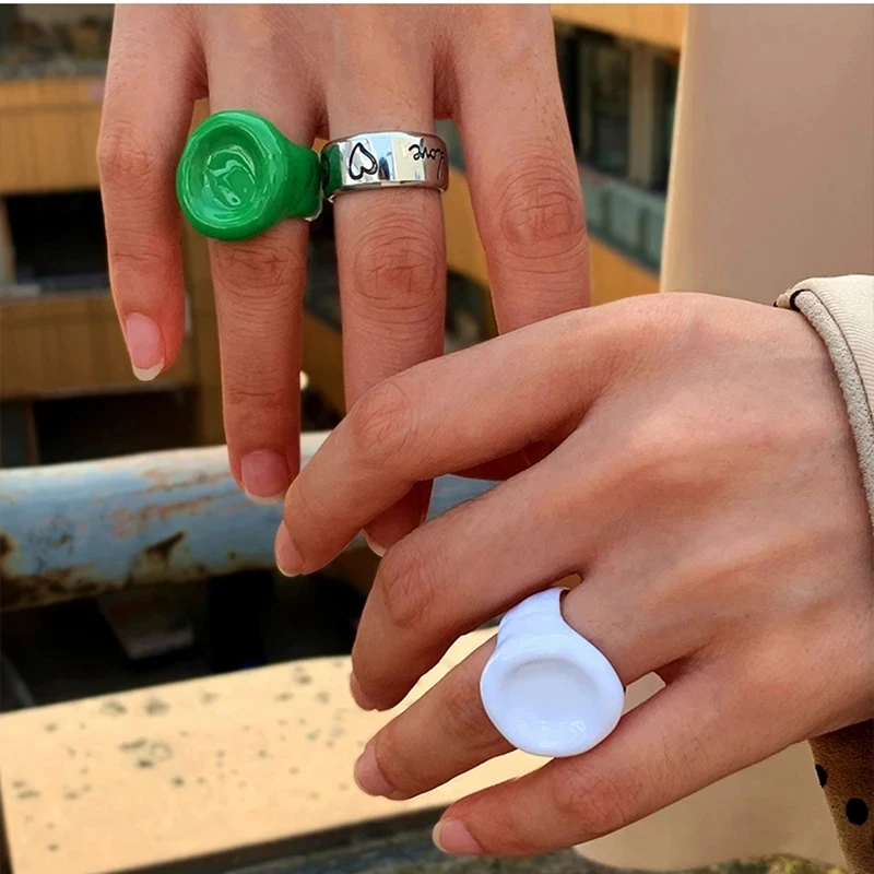 

Minar Minimalist Green White Enamel Chunky Finger Rings for Women Lady Round Geometric Gold Metal Ring Wholesale Punk Jewelry