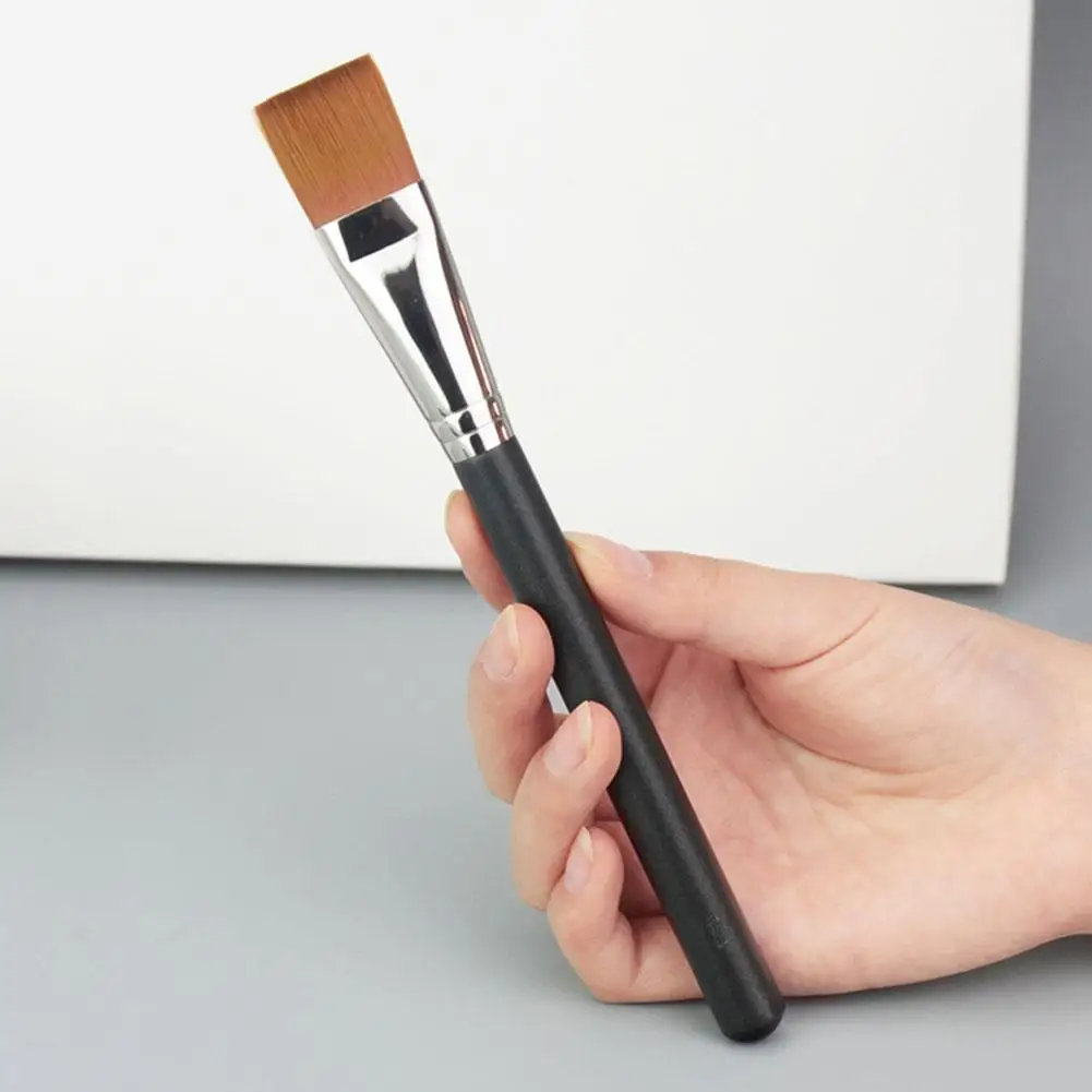 

1Pc Wood Handle Soft Hair Contour Concealer Brush Professional Foundation Makeup Brush Frosted Beauty Face Makeup Tool