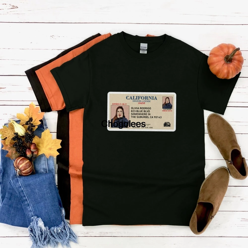 Оливия Родриго водительские права Калифорния лицензии свитшот текст рубашка вы