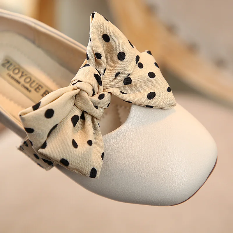 Весенние детские туфли принцессы Кожаные на плоской подошве с бантом для