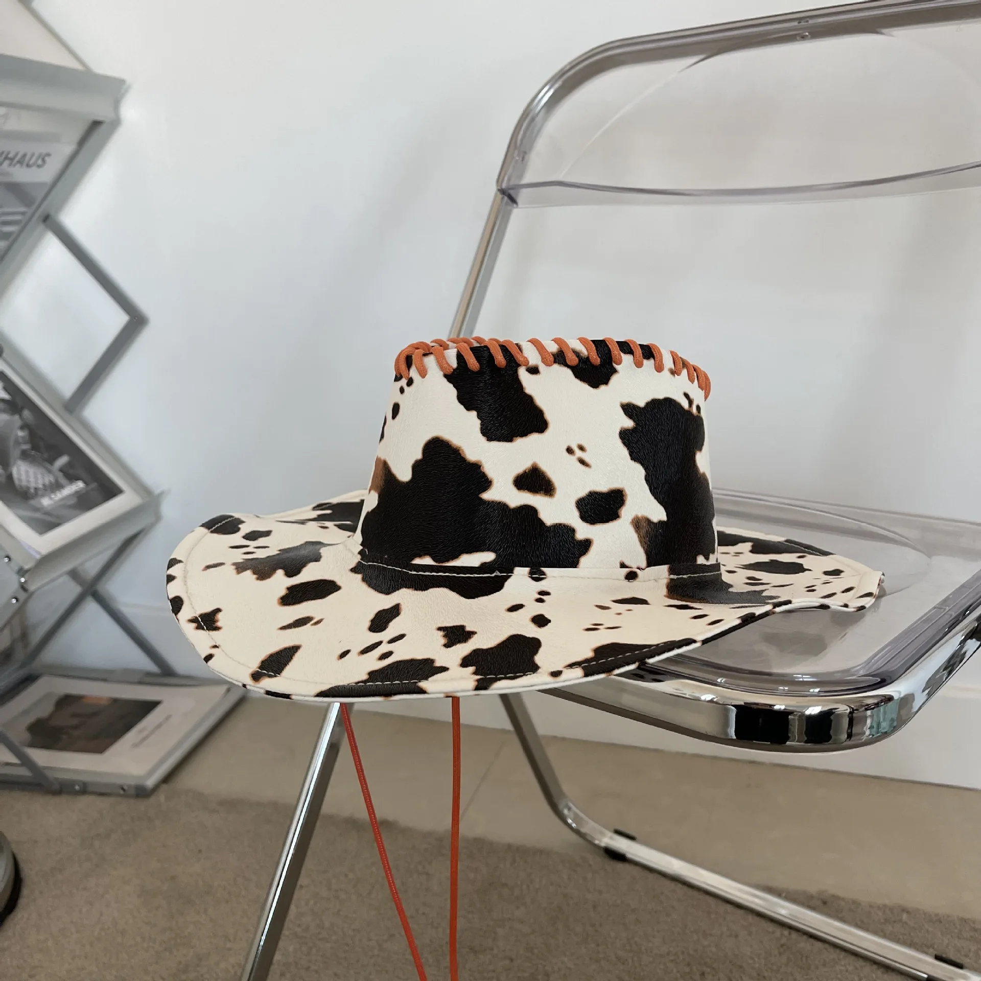 

Hot Girl Fashion PU Leather Cow Dot Hat Pattern Panama Jazz Hat Western Cowboy Hat Lady Cute Retro Vacation Men Women Casual Cap
