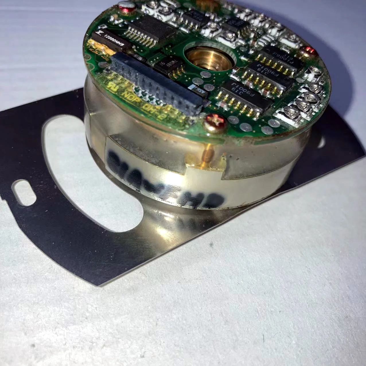 Протестированный рабочий энкодер UTOPH-81AWFHD для серводвигателя переменного тока